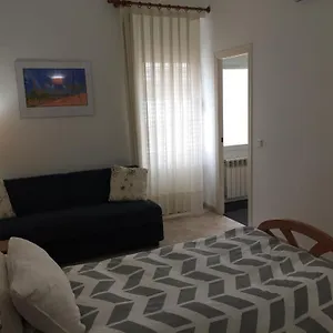 Subirats Perello Motel